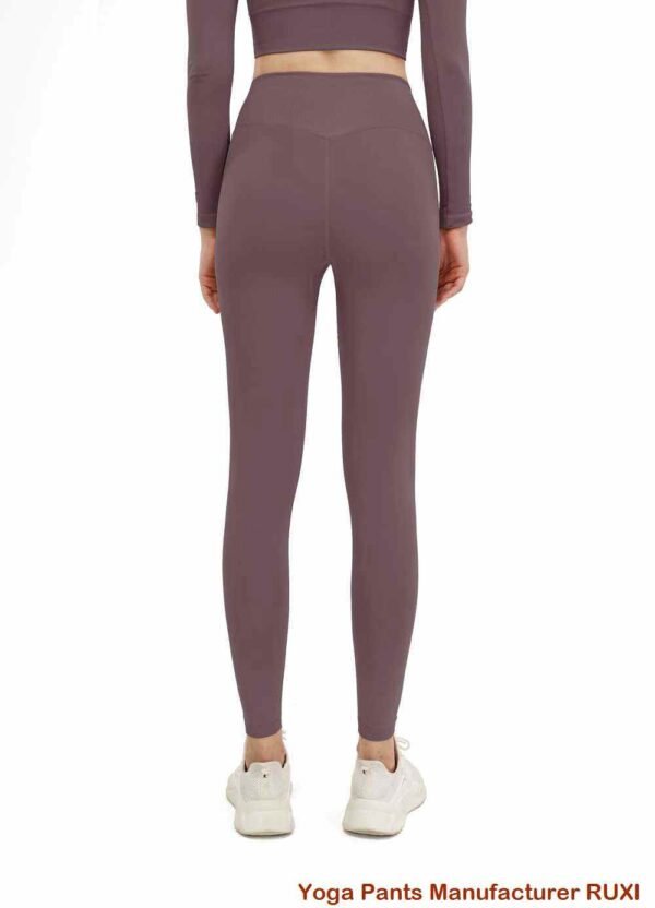 beste yogabukser for høye damer