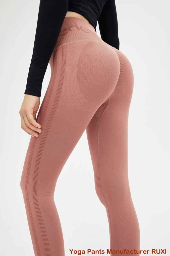 korte yogabukser med brede ben